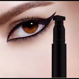Winged Eyeliner Stamp Waterproof Makeup Eye Liner